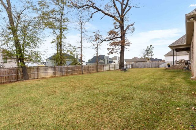 307 Apalachee Way, Bonaire, GA 31005