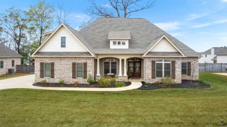 307 Apalachee Way, Bonaire, GA 31005