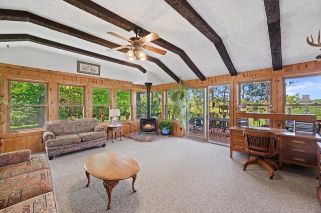 N9523 N River ROAD, Ixonia, WI 53036