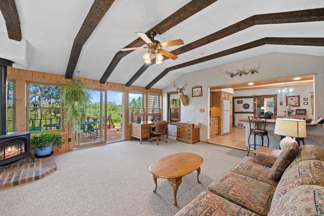 N9523 N River ROAD, Ixonia, WI 53036