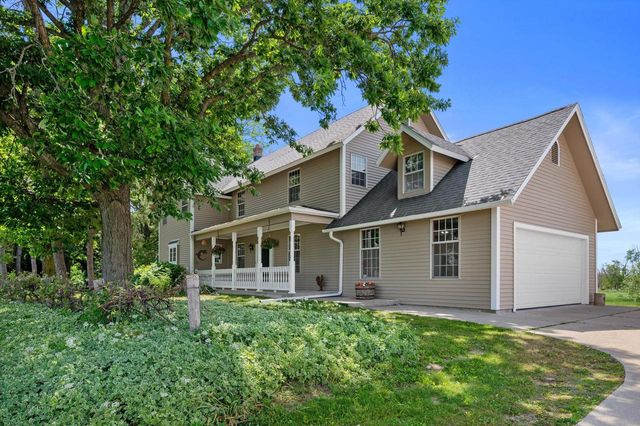 N9523 N River ROAD, Ixonia, WI 53036