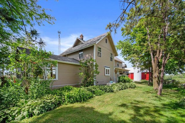 N9523 N River ROAD, Ixonia, WI 53036