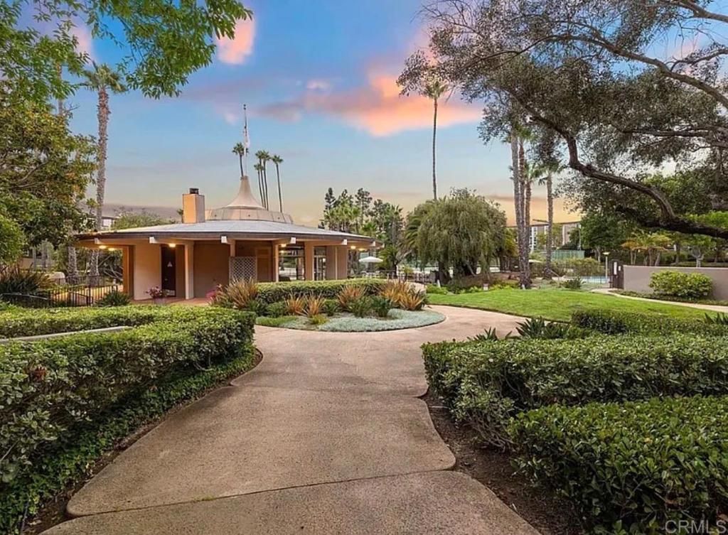3050 Rue D' Orleans 224, San Diego, CA 92110 — photo 2