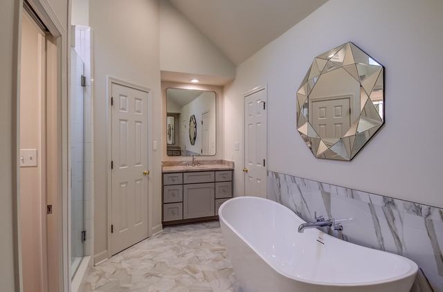 2825 OLD ELM LN, Germantown, TN 38138