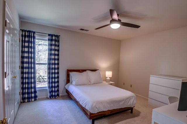 2825 OLD ELM LN, Germantown, TN 38138