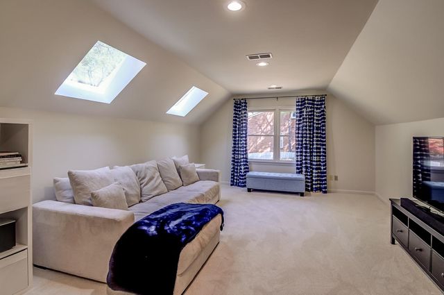 2825 OLD ELM LN, Germantown, TN 38138