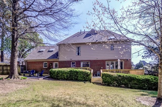 2825 OLD ELM LN, Germantown, TN 38138