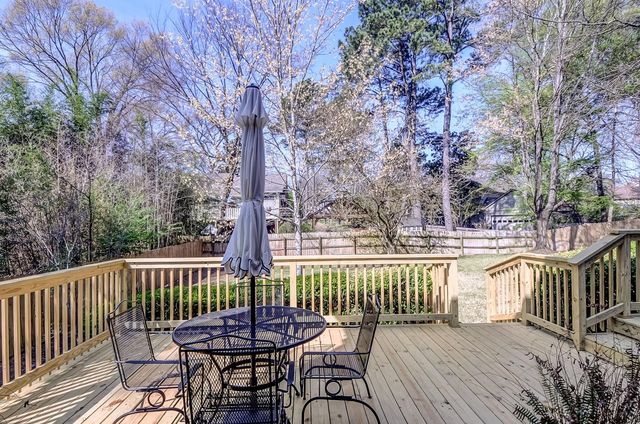 2825 OLD ELM LN, Germantown, TN 38138