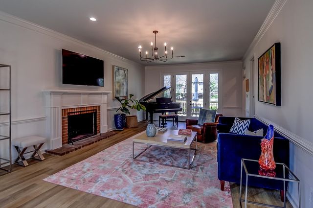 2825 OLD ELM LN, Germantown, TN 38138