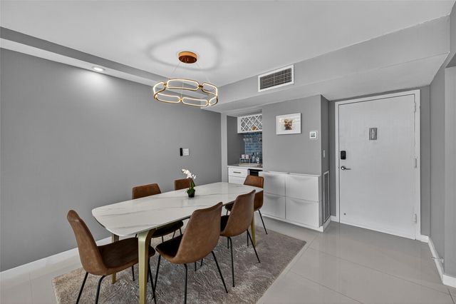 1160 N Federal Highway 1022, Fort Lauderdale, FL 33304