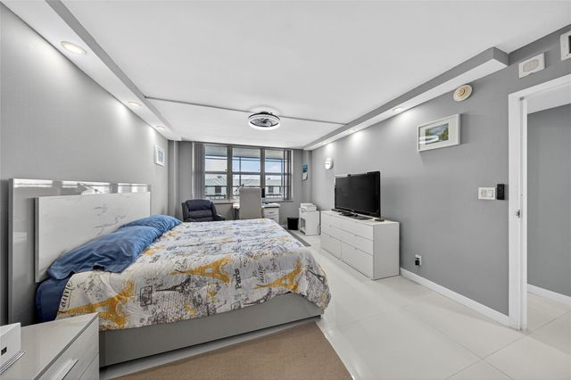 1160 N Federal Highway 1022, Fort Lauderdale, FL 33304