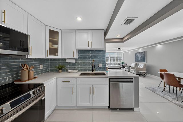 1160 N Federal Highway 1022, Fort Lauderdale, FL 33304