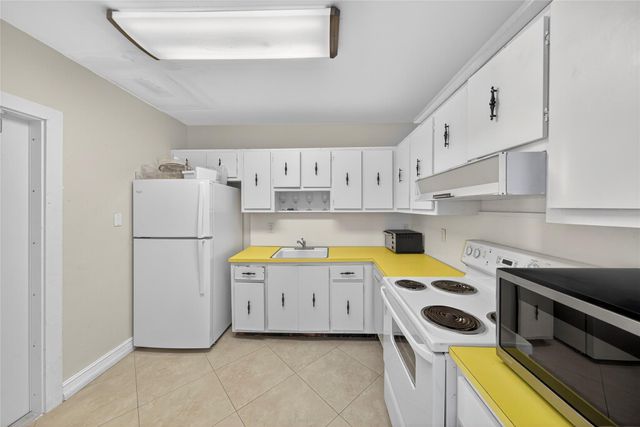 1160 N Federal Highway 1022, Fort Lauderdale, FL 33304