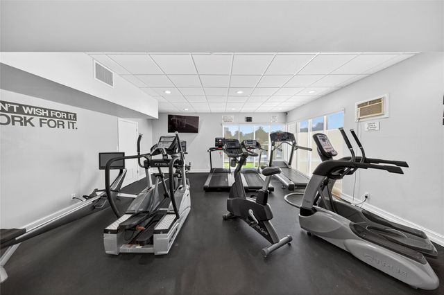 1160 N Federal Highway 1022, Fort Lauderdale, FL 33304