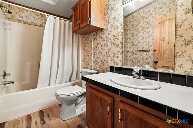 820 County Road 454, Taylor, TX 76574