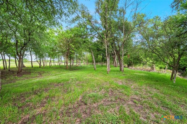820 County Road 454, Taylor, TX 76574