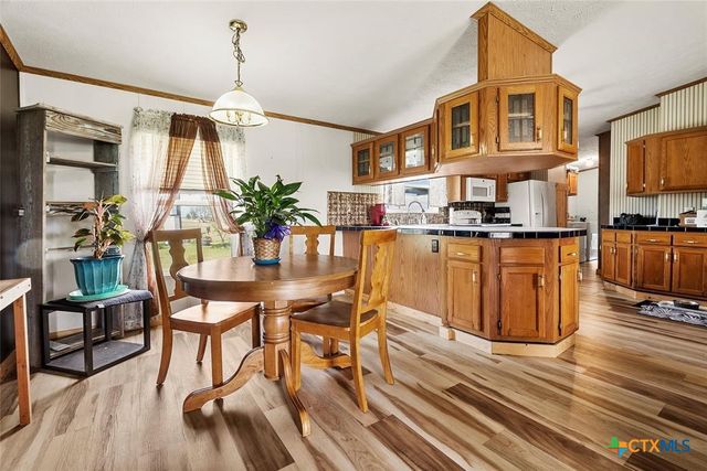 820 County Road 454, Taylor, TX 76574