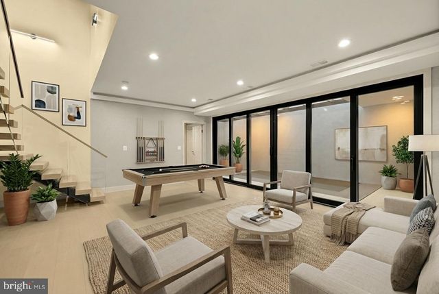 1573 WESTMORELAND ST, Mclean, VA 22101