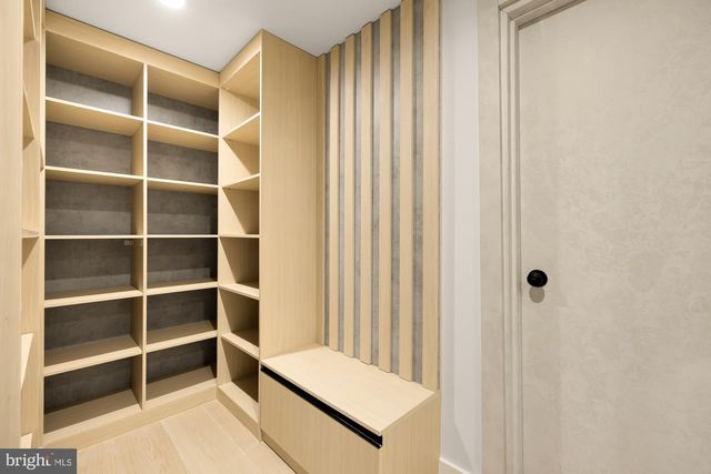 1573 WESTMORELAND ST, Mclean, VA 22101