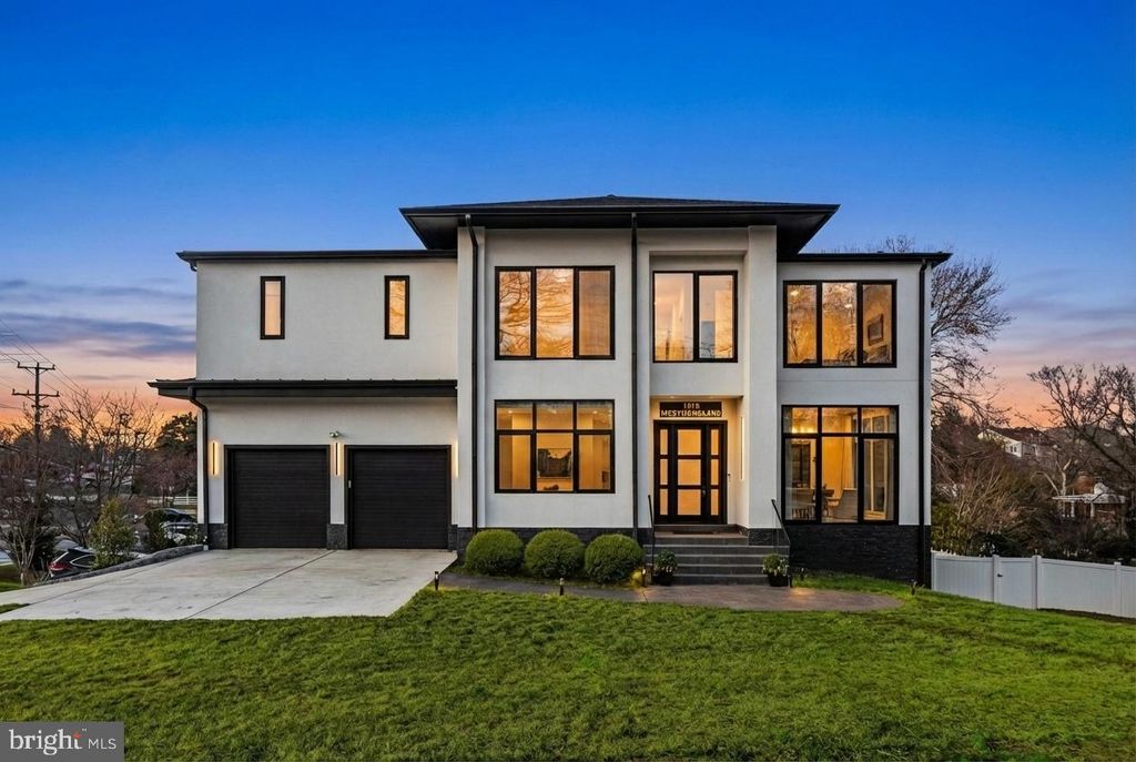 1573 WESTMORELAND ST, Mclean, VA 22101