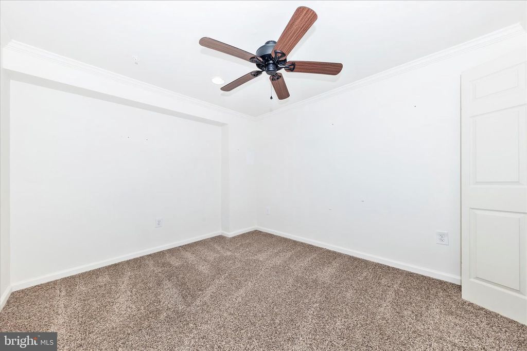 Image 31 of property listing at 1954 MORAN DR, Frederick, MD 21702