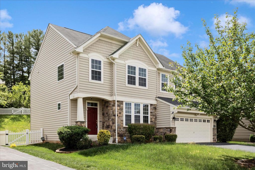 Image 36 of property listing at 1954 MORAN DR, Frederick, MD 21702