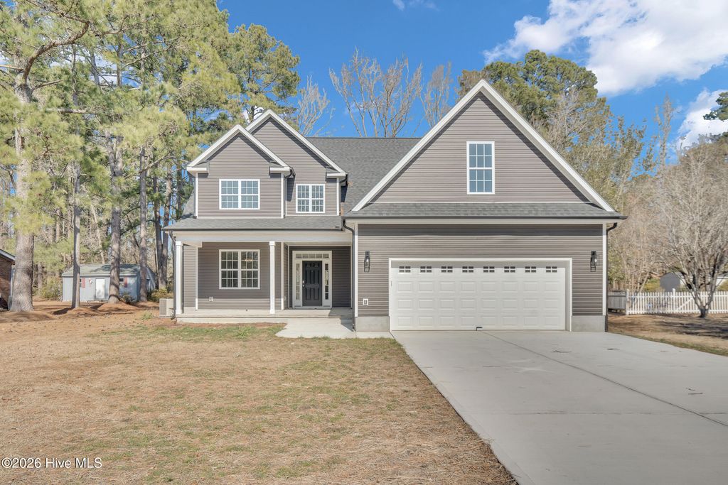 408 Crown Drive, Washington, NC 27889