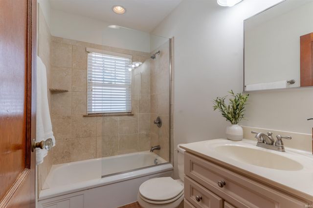 21 S Taft Avenue, Evansville, IN 47714