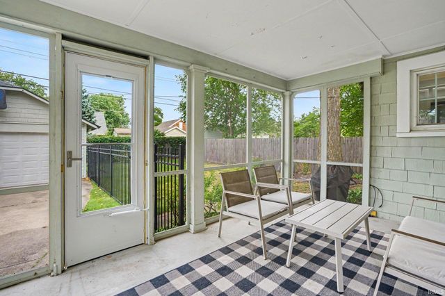 1435 E Lasalle Avenue, South Bend, IN 46617