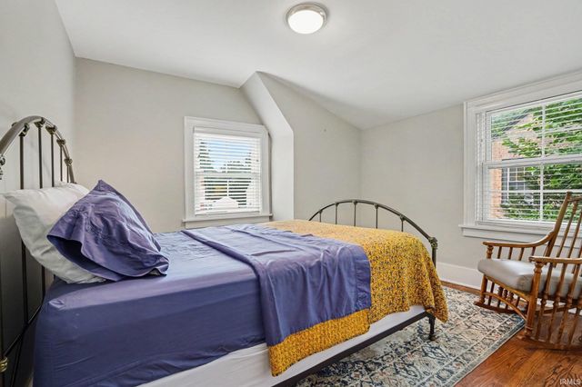 1435 E Lasalle Avenue, South Bend, IN 46617