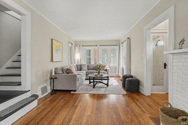 1435 E Lasalle Avenue, South Bend, IN 46617