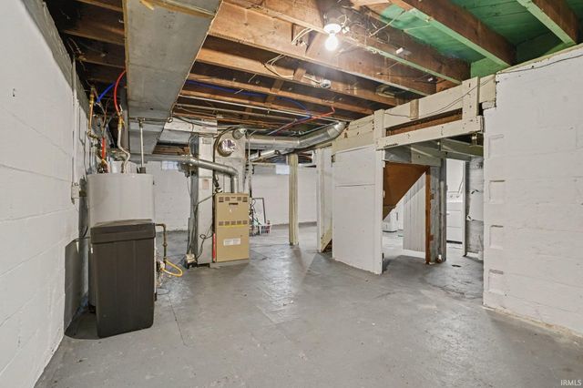 1435 E Lasalle Avenue, South Bend, IN 46617