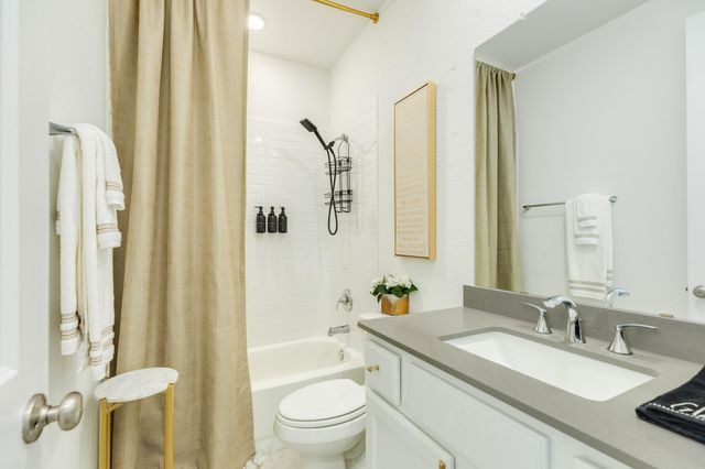 9619 Wright Drive, Manvel, TX 77578