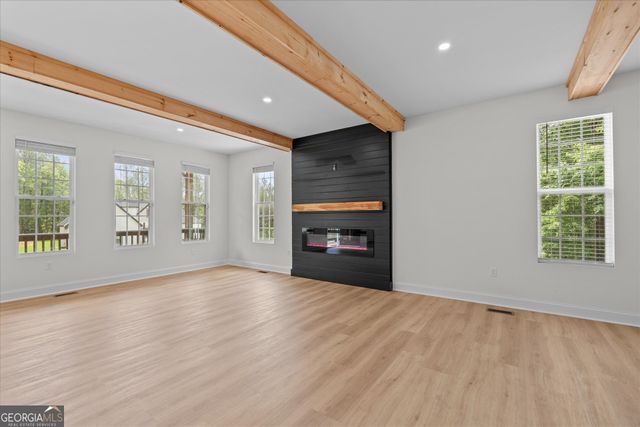 253 Mulberry Lane SE, Lindale, GA 30147