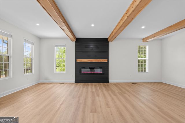 253 Mulberry Lane SE, Lindale, GA 30147