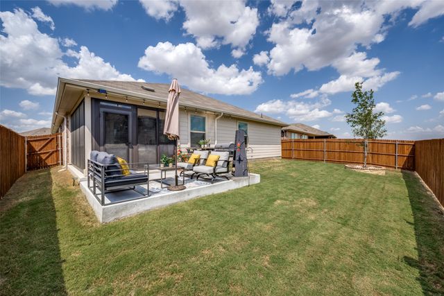 5529 Legends Way, Krum, TX 76249