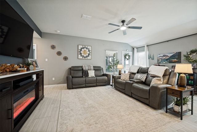 5529 Legends Way, Krum, TX 76249