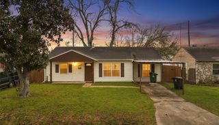 3325 Mccrarey Drive, Houston, TX 77088