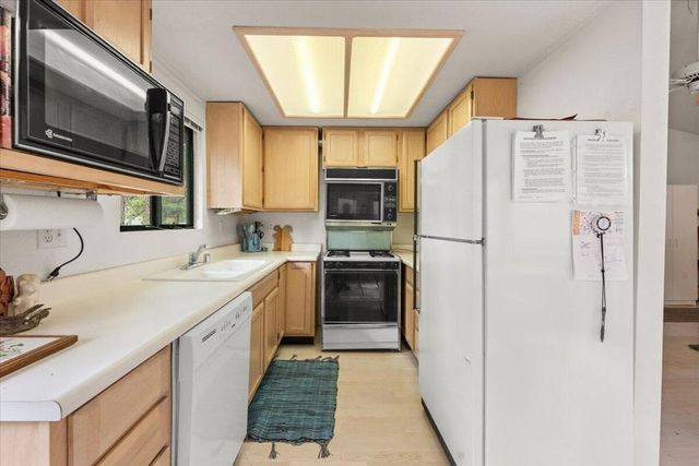 148 Crystal Lake Road, Big Bear, CA 92315