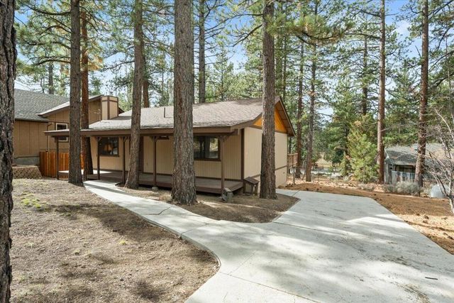 148 Crystal Lake Road, Big Bear, CA 92315
