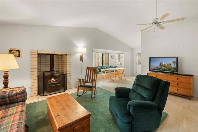 148 Crystal Lake Road, Big Bear, CA 92315