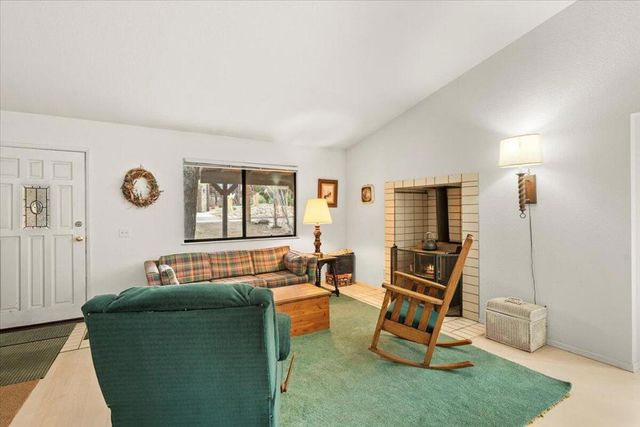 148 Crystal Lake Road, Big Bear, CA 92315