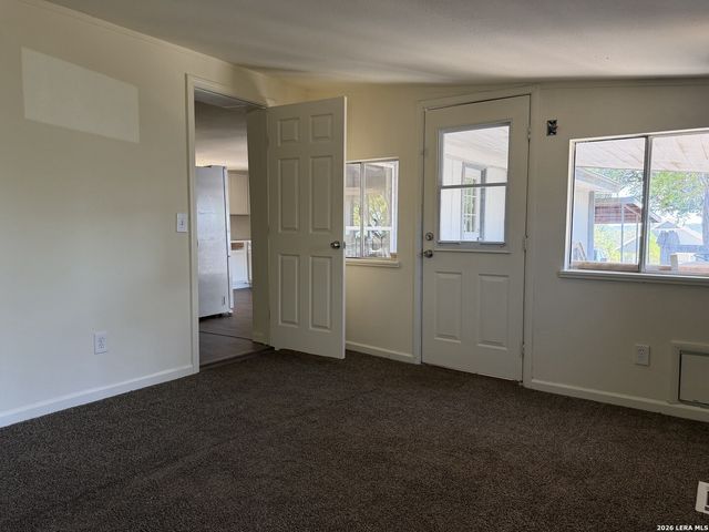 1596 LIVE OAK DR, Canyon Lake, TX 78133