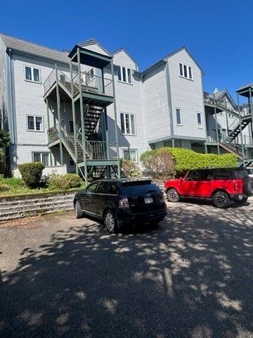 148 Presidents Ln 1, Quincy, MA 02169