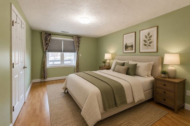 148 Presidents Ln 1, Quincy, MA 02169
