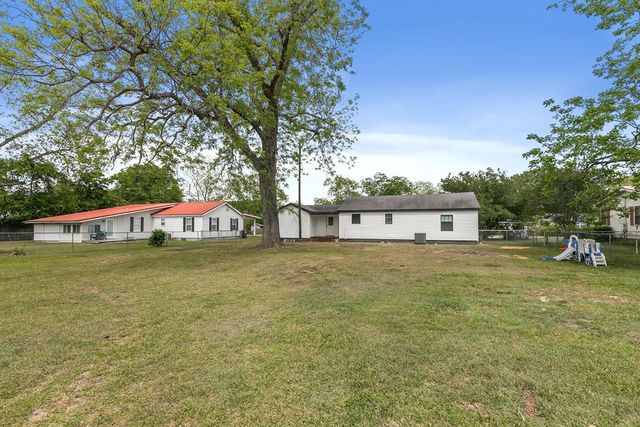 162 S Jackson Ave, Slocomb, AL 36375
