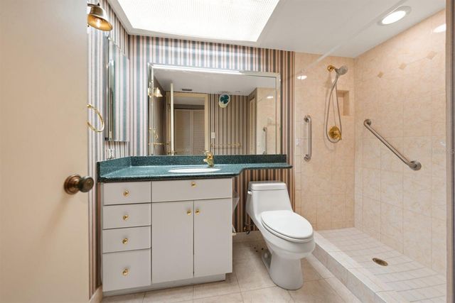 1250 GULF BOULEVARD 706, Clearwater Beach, FL 33767