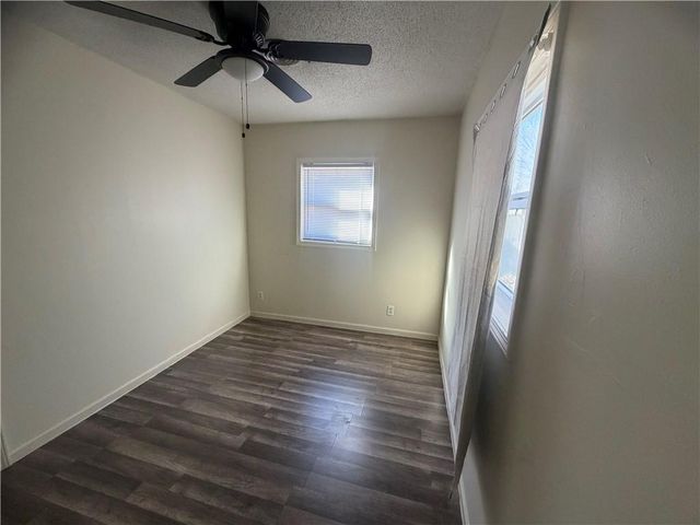 4930 NATOMA Drive, Kansas City, KS 66106