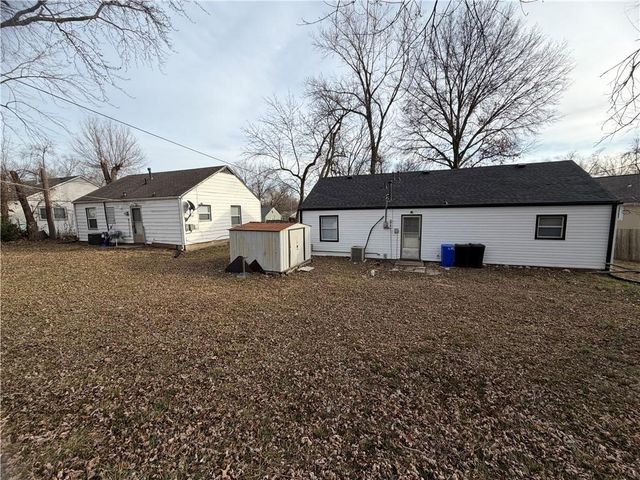 4930 NATOMA Drive, Kansas City, KS 66106