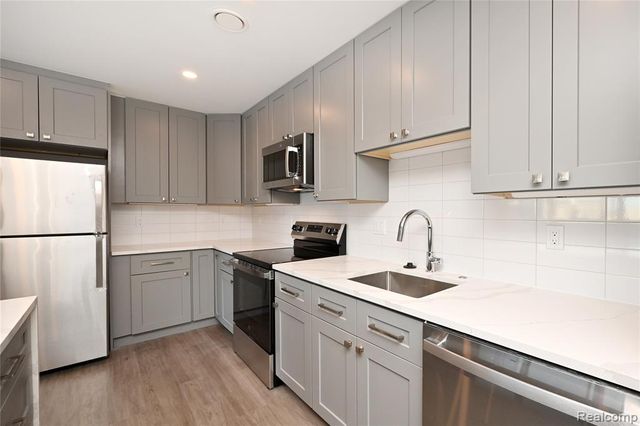 211 E Merrill Street 310, Birmingham, MI 48009